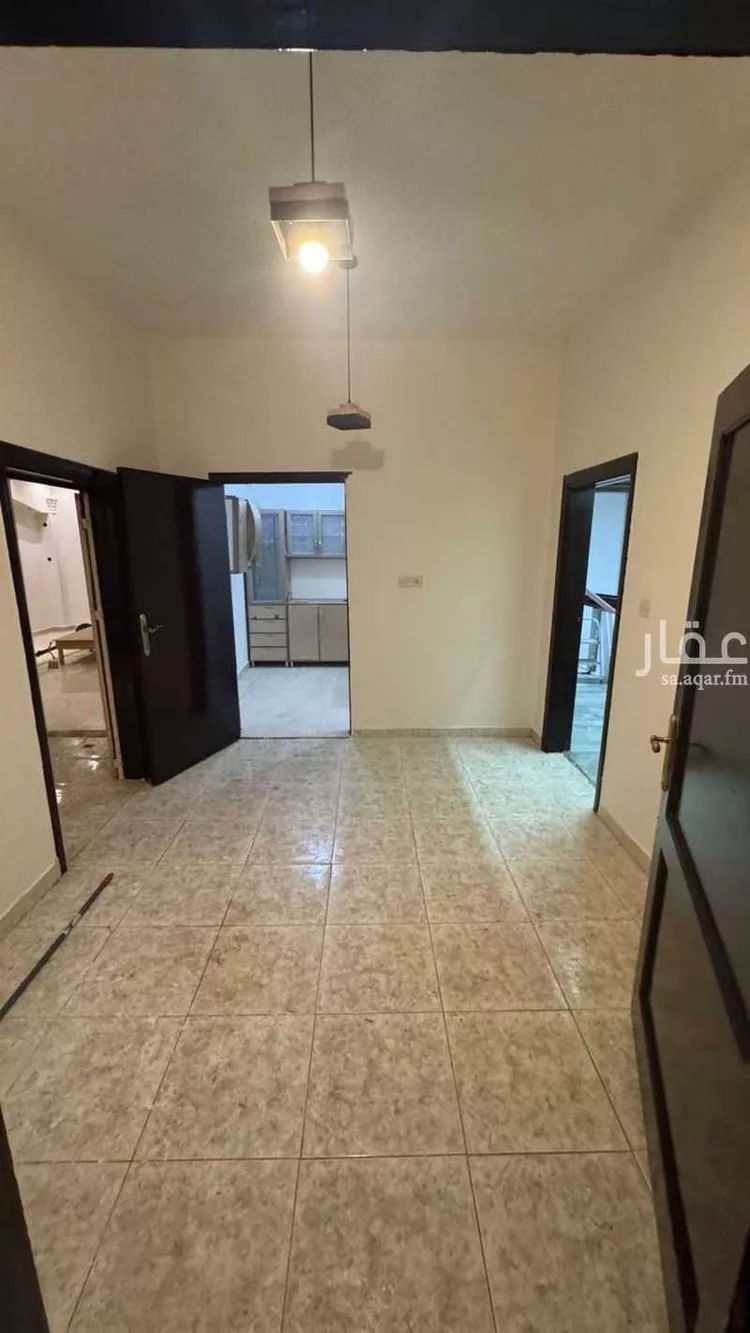 Floor for Rent in Ad Diriyah Al Khalidiyah