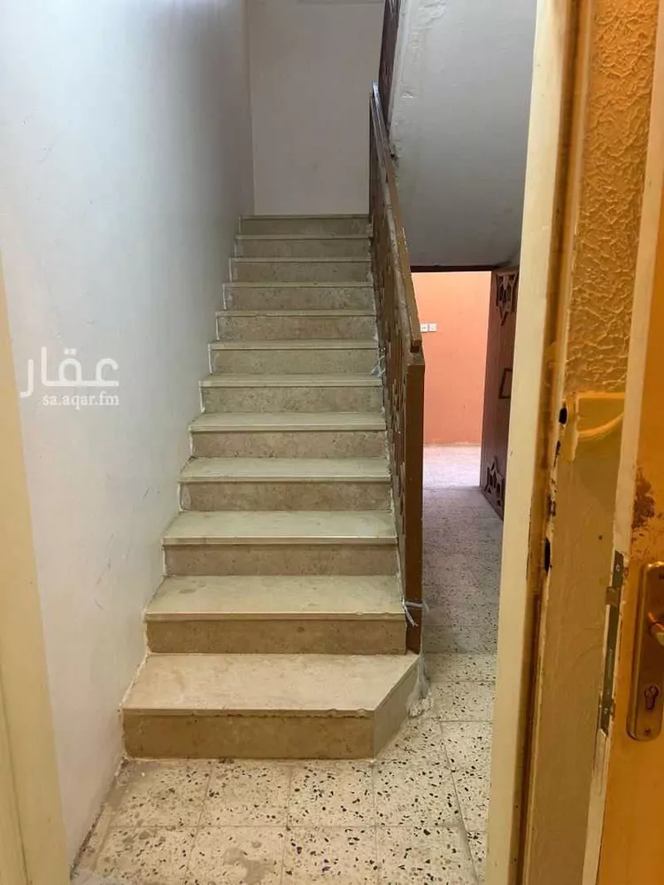 فيلا للبيع في شارع الملقا, حي الخالدية, مدينة الدرعية, منطقة الرياض صورة 4