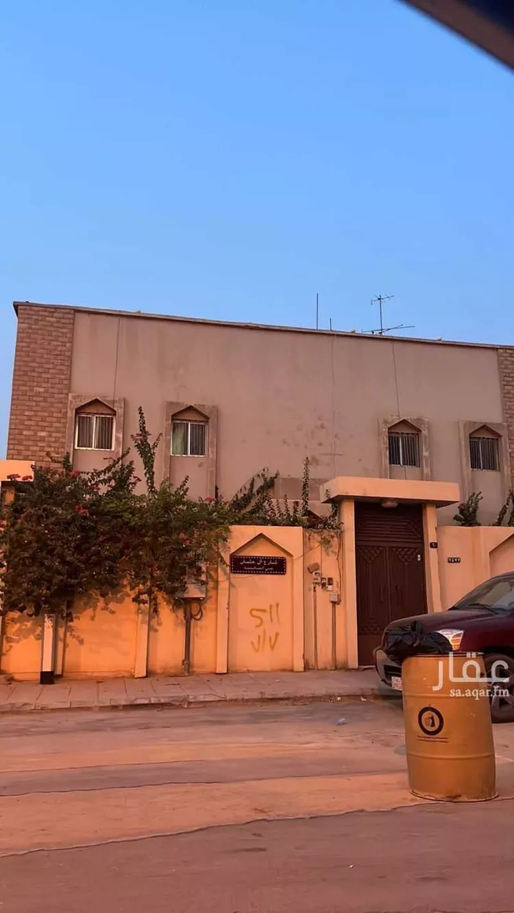 فيلا للبيع في شارع نساح, حي الخالدية, مدينة الدرعية, منطقة الرياض 8