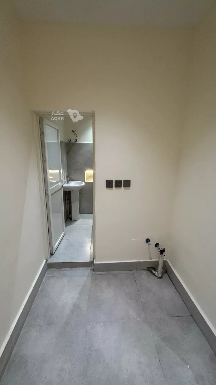 Room for Rent in Ad Diriyah Al Khalidiyah 10
