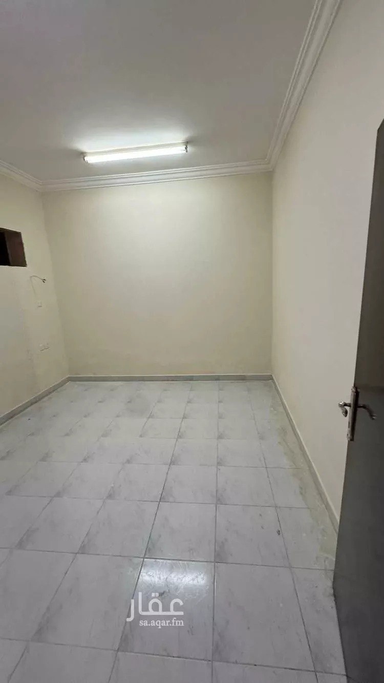 شقة للإيجار في شارع شارع الأمير سلطان بن عبدالعزيز, حي الخالدية, مدينة الدرعية, منطقة الرياض