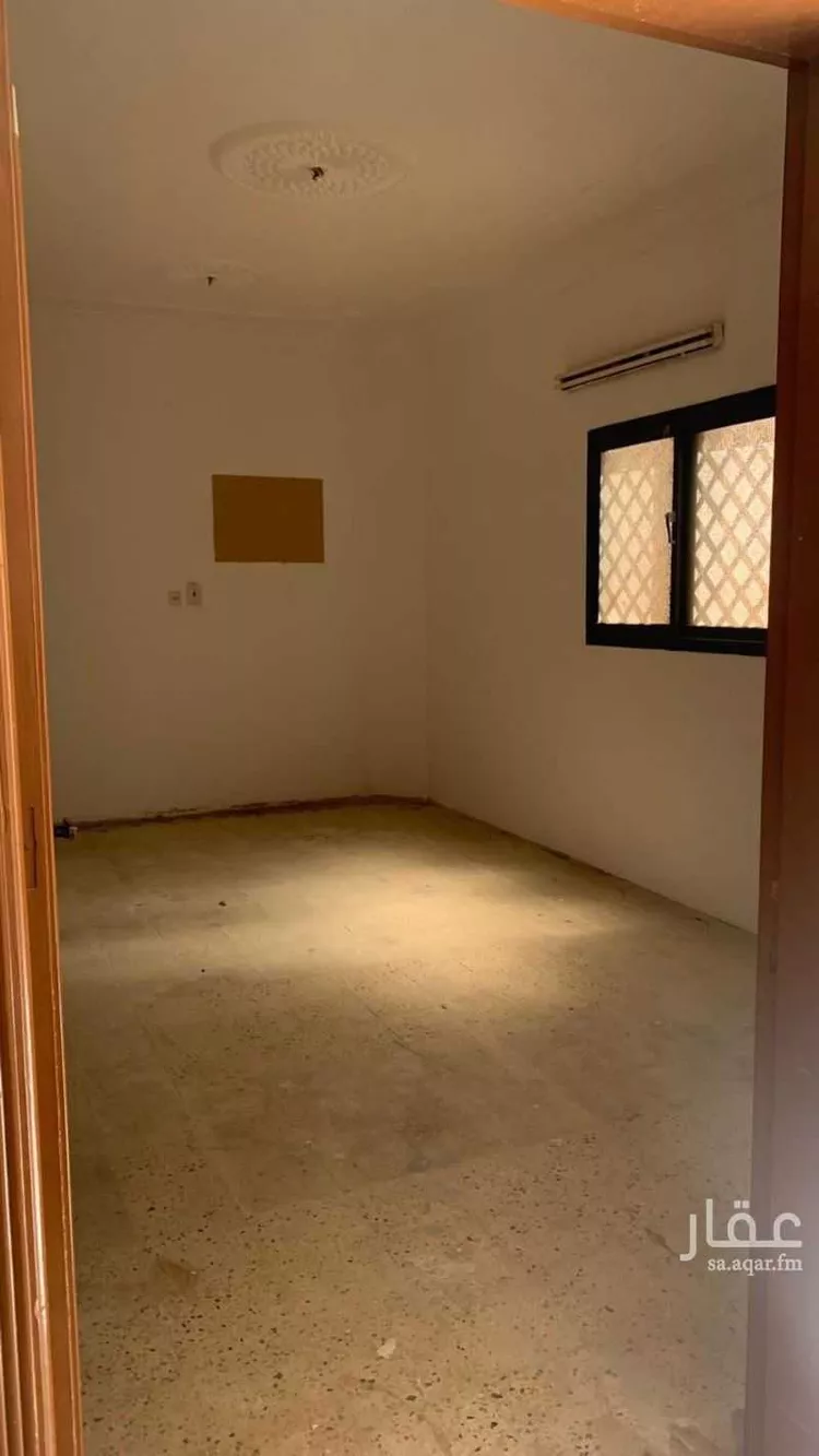 فيلا للبيع في شارع عبدالرحمن بن حريش, حي العريجاء الغربي, مدينة الرياض, منطقة الرياض صورة 4