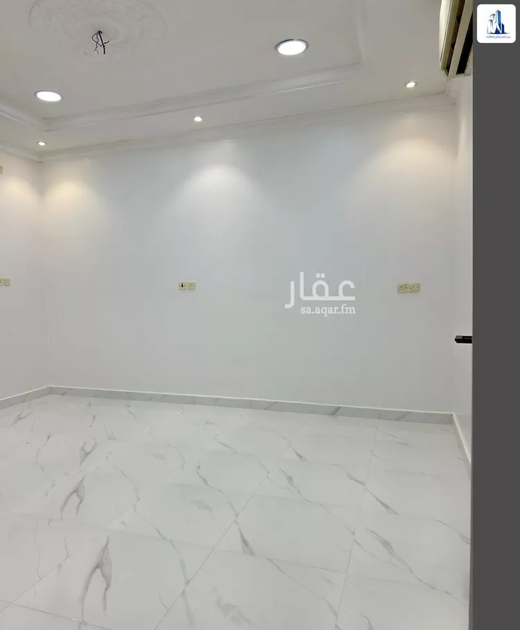 Floor for Rent in Riyadh Al Fayha 9