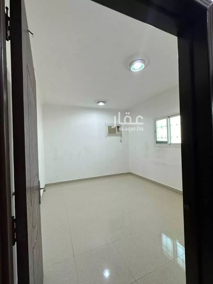 عمارة للبيع في شارع جبل الدخان, حي ظهرة لبن, مدينة الرياض, منطقة الرياض صورة 5