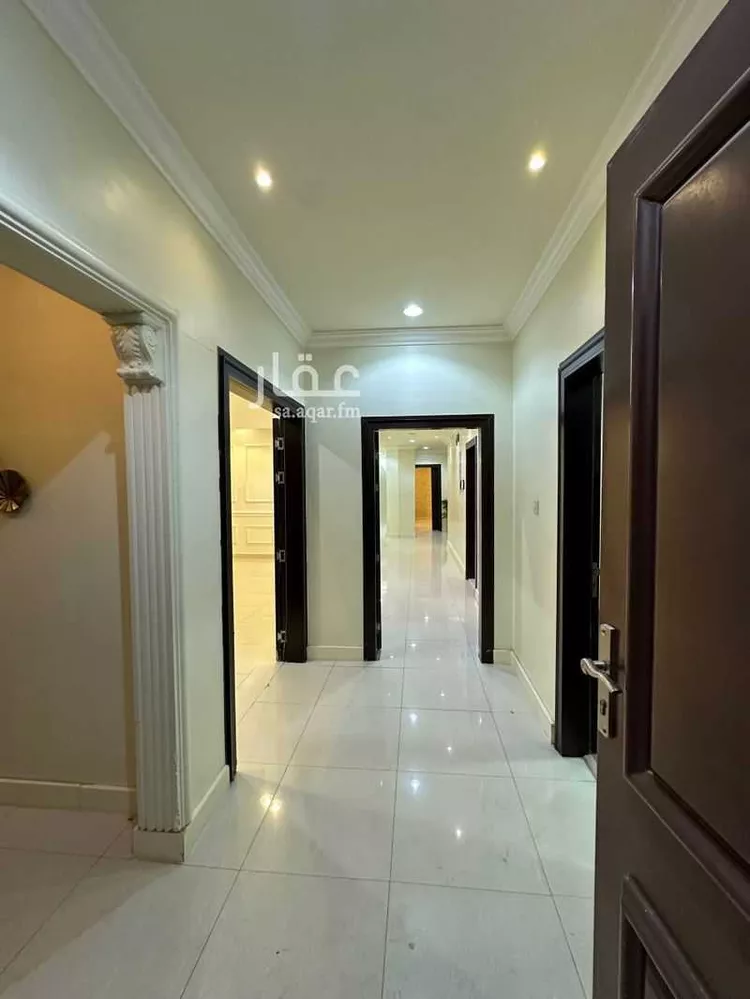 Floor for Rent in Riyadh Dhahrat Laban 6