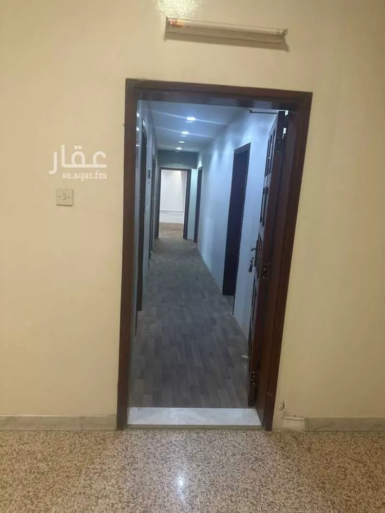 Commercial Office for Rent in Abha Al Manhal