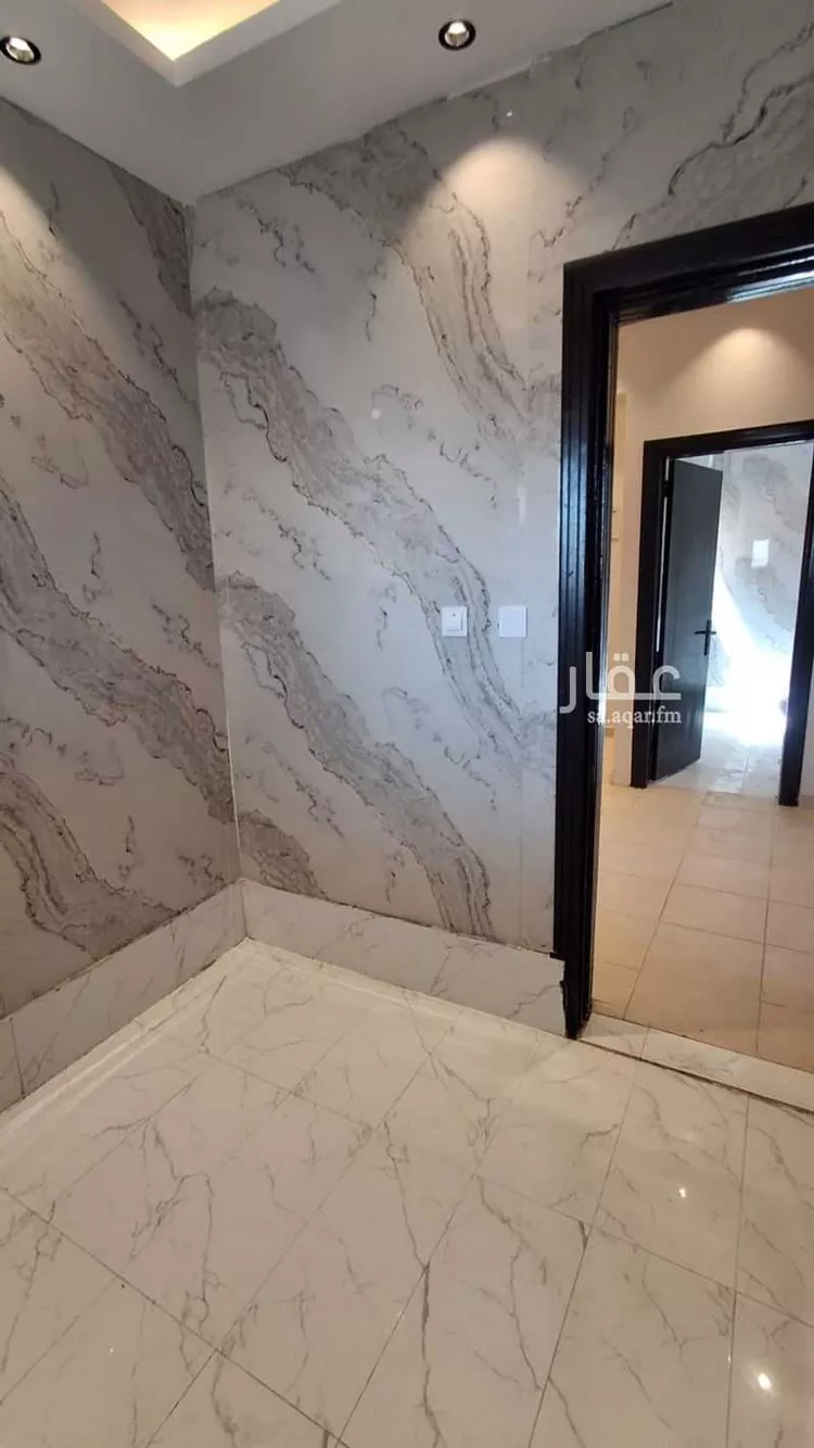 Building for Rent in Riyadh Jarir 8