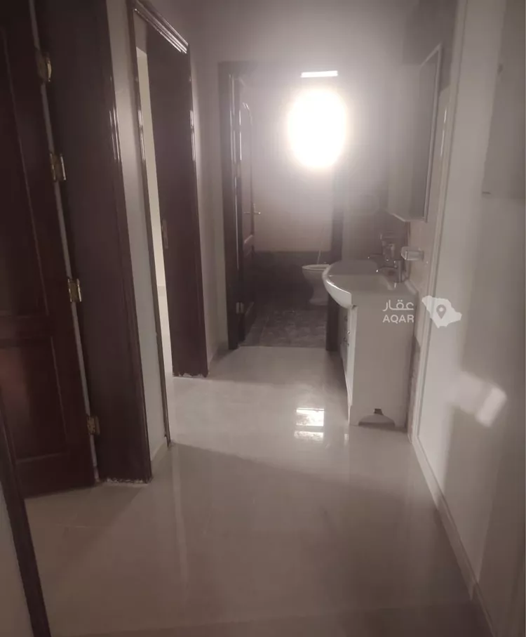 شقة للإيجار في شارع ربيع ابن حراش, حي وادي مذينب, مدينة المدينة المنورة, منطقة المدينة المنورة 5