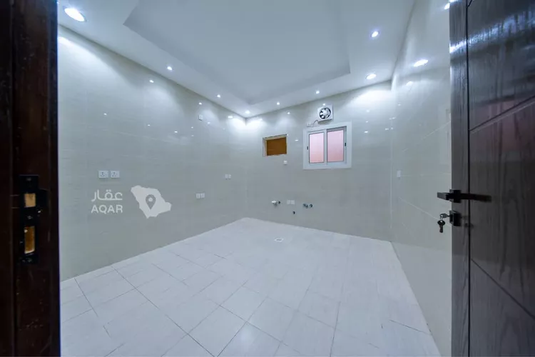 شقة للبيع في شارع عمر ابن العباس, حي الرانوناء, مدينة المدينة المنورة, منطقة المدينة المنورة 8