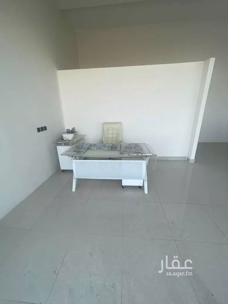 محل للإيجار في شارع فضل ابن غزوان, حي عين الخيف, مدينة المدينة المنورة, منطقة المدينة المنورة صورة 3