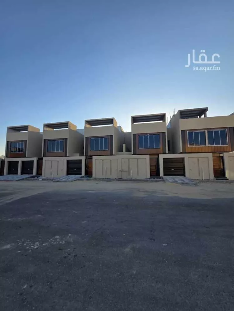 فيلا للبيع في شارع غالب بن حمزة, حي ضاحية الملك فهد, مدينة الدمام, المنطقة الشرقية صورة 3