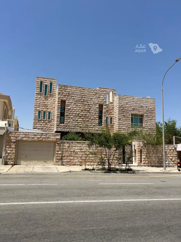 فيلا للبيع في شارع اسماء بنت ابي بكر ، حي الدانة الشمالية ، الظهران ، الدمام صورة 3