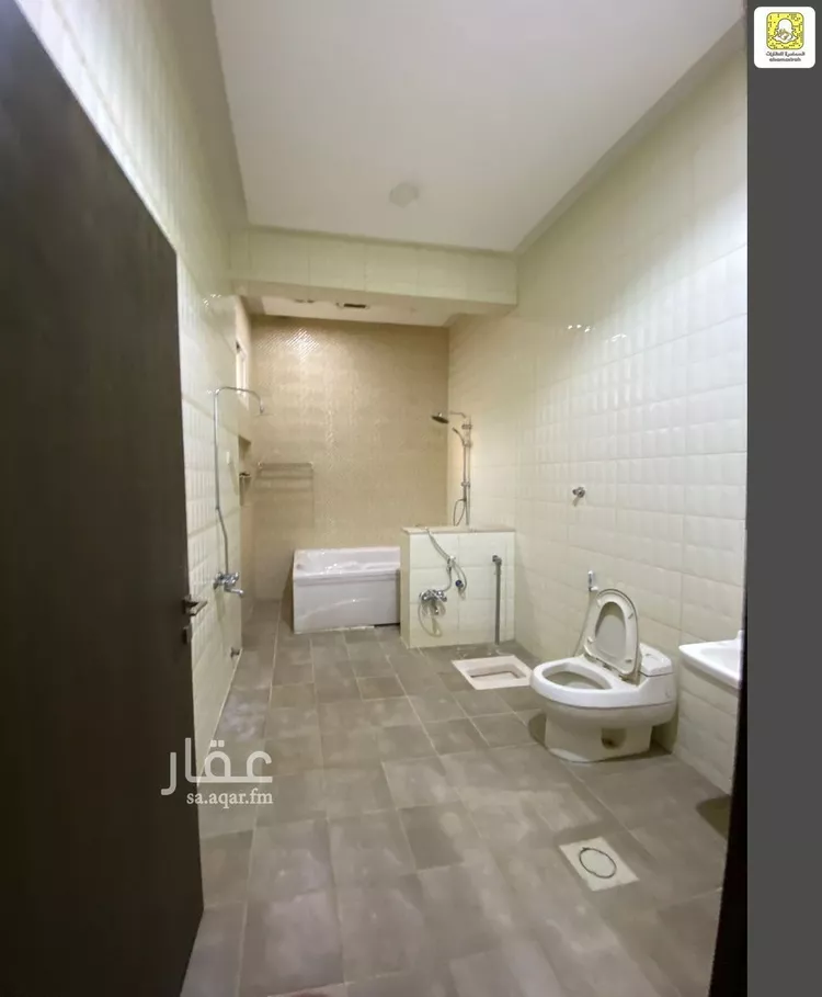 فيلا للبيع في شارع أبي زيد الطائي, حي النخيل, مدينة بريده, منطقة القصيم صورة 2