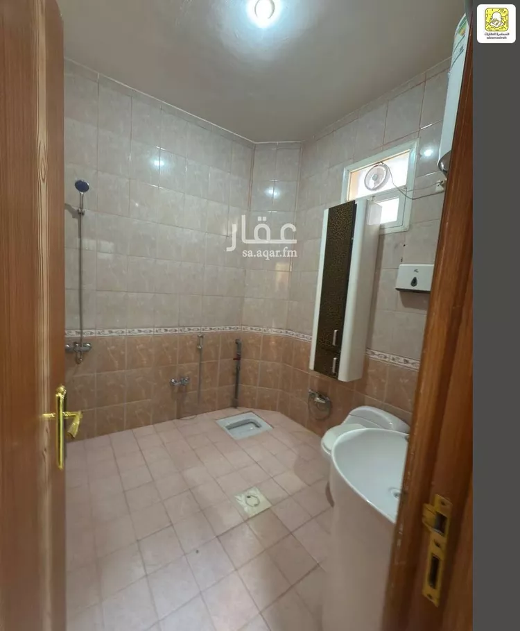 فيلا للبيع في شارع الحريه, حي النهضة, مدينة بريدة, منطقة القصيم 12