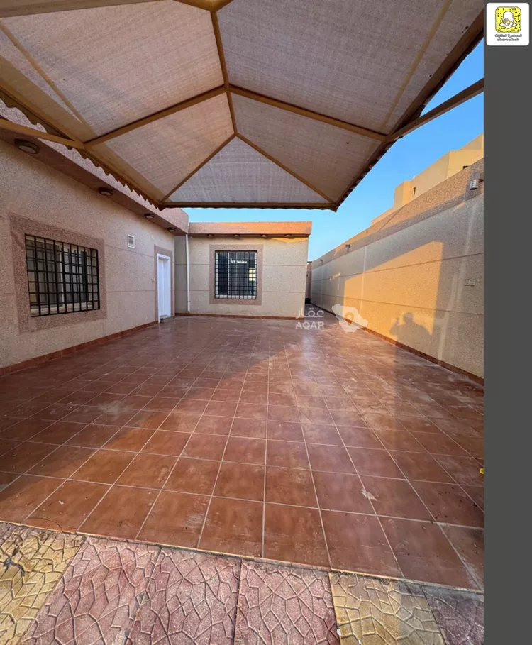 استراحة للبيع في شارع هجره عسيلان 490, حي النقيب الجنوبي, مدينة بريدة, منطقة القصيم صورة 2