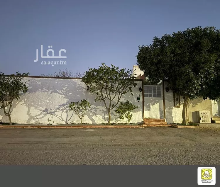 استراحة للبيع في شارع هجره عسيلان 1223, حي النقيب الجنوبي, مدينة بريدة, منطقة القصيم صورة 2