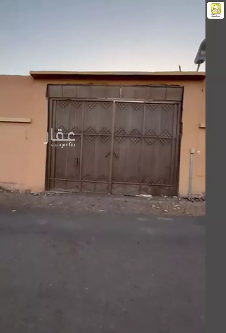 فيلا للبيع في شارع ممر مشاه 2294, حي العزيزية, مدينة المدينه المنوره, منطقة المدينة المنورة صورة 3