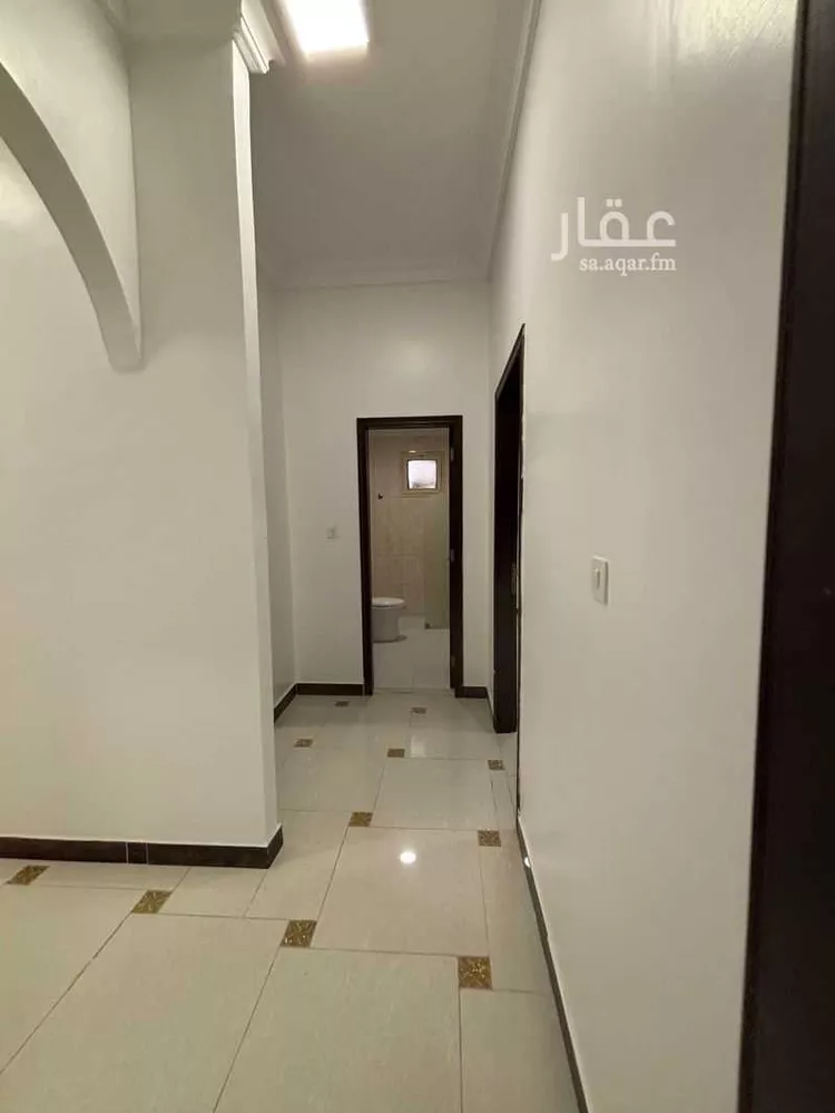 شقة للإيجار في شارع يزيد بن حصين, حي الدانة الشمالية, مدينة الظهران, المنطقة الشرقية صورة 2