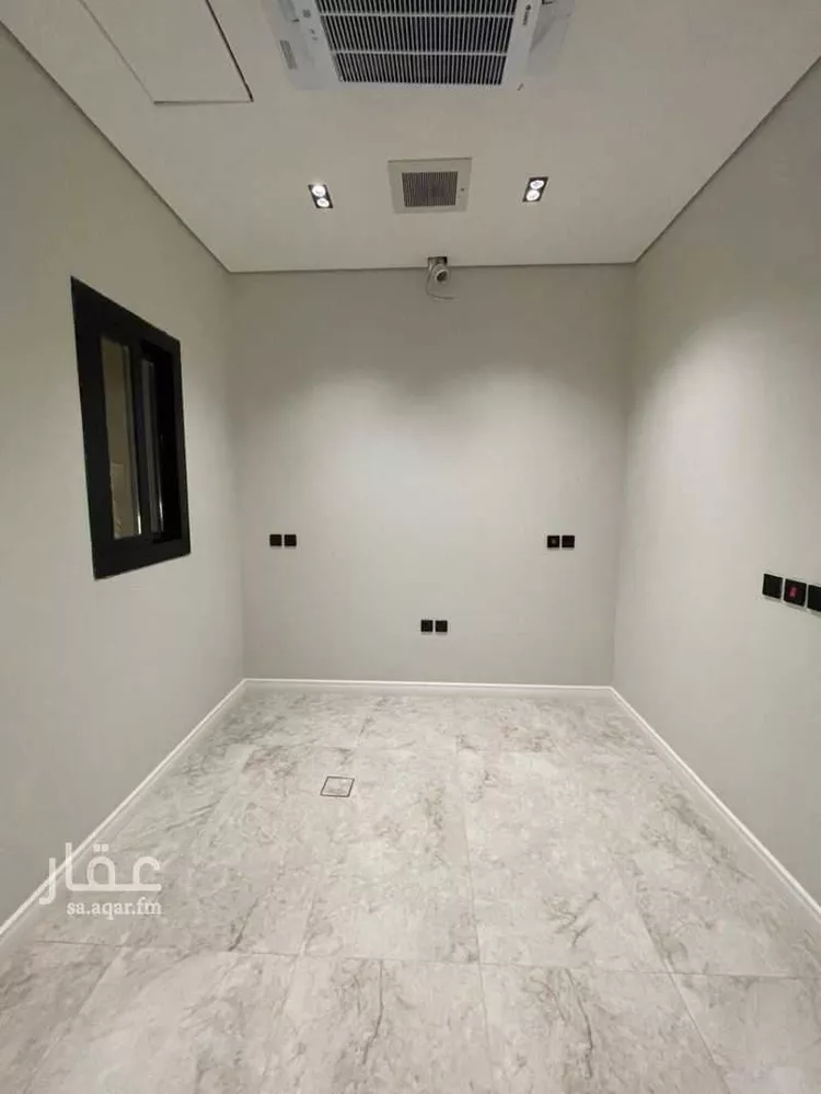 دور للبيع في شارع عبدالرحمن بن خميس, حي العارض, مدينة الرياض, منطقة الرياض صورة 4