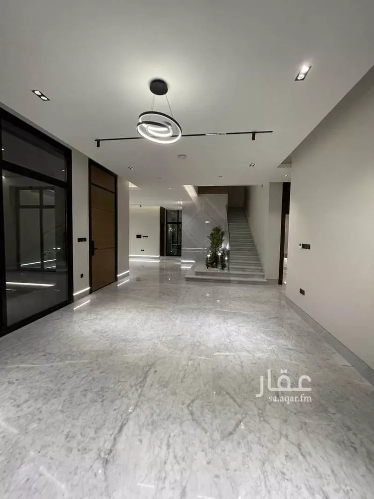 فيلا للبيع في شارع الصنوبر, حي العقيق, مدينة الرياض, منطقة الرياض صورة 5