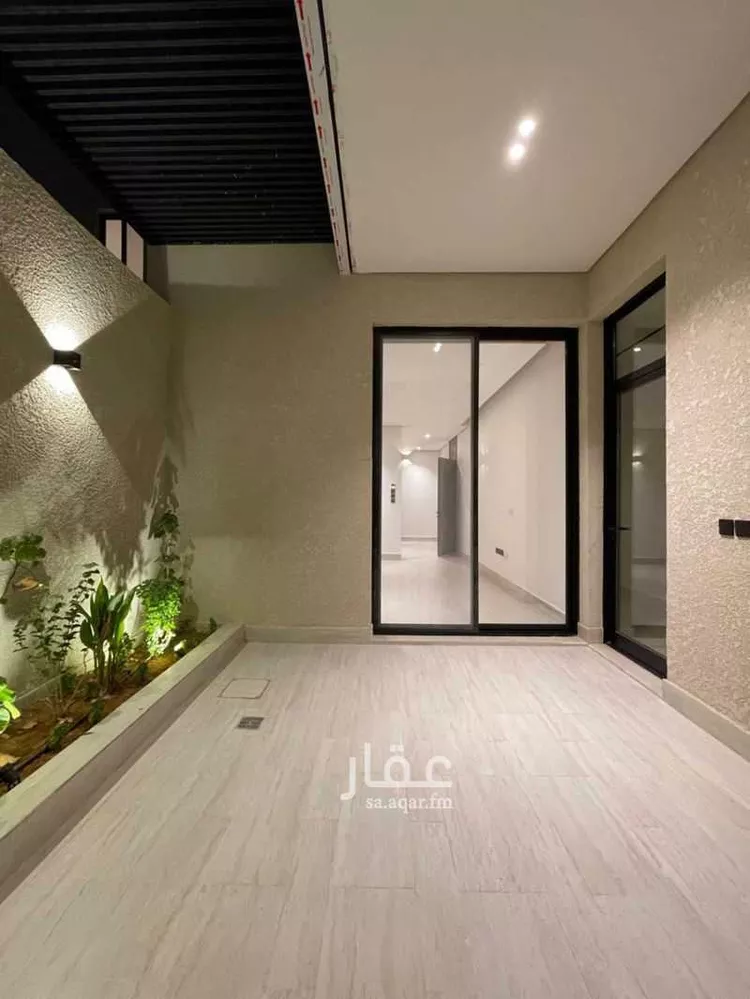 Floor for Sale in Riyadh As Sahafah 6