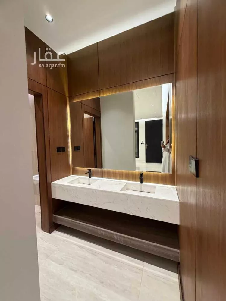 دور للبيع في شارع القريات, حي النرجس, مدينة الرياض, منطقة الرياض صورة 4