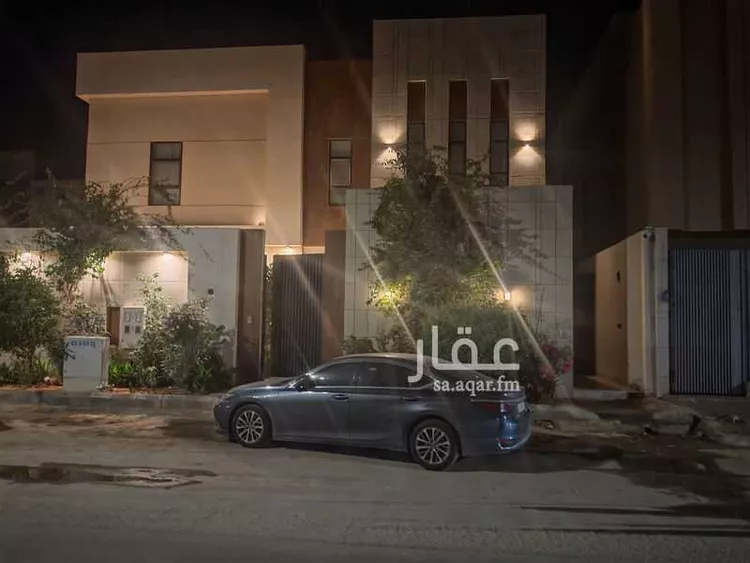 شقة للإيجار في شارع الملك خالد ابن عبدالعزيز سعود ، العيينة ، الدرعية