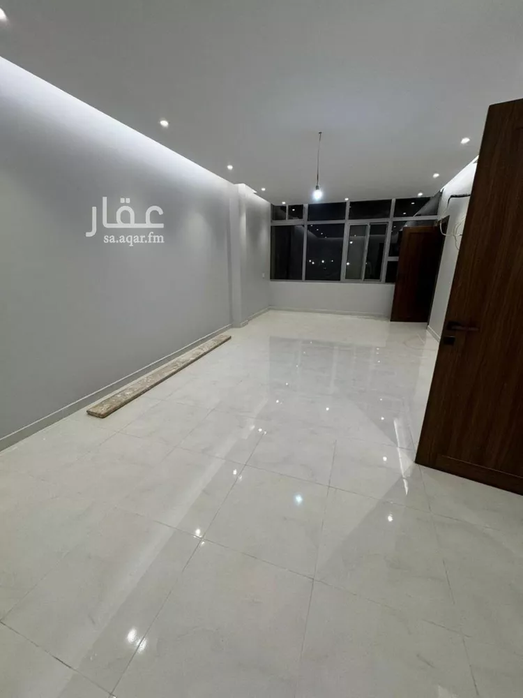 شقة للإيجار في شارع الفارسي, حي الشرفية, مدينة جدة, منطقة مكة المكرمة