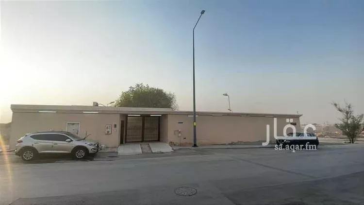 استراحة للبيع في شارع المحارب, حي الحزم, مدينة الرياض, منطقة الرياض صورة 2