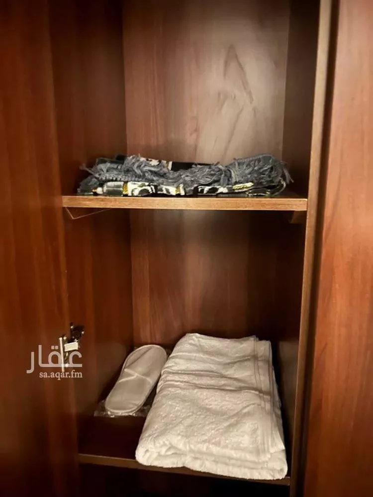 شقة مفروشة للحجز في شارع خالد بن عقبة القرشي ، حي الملك فهد ، المدينة المنورة ، منطقة المدينة المنورة 8