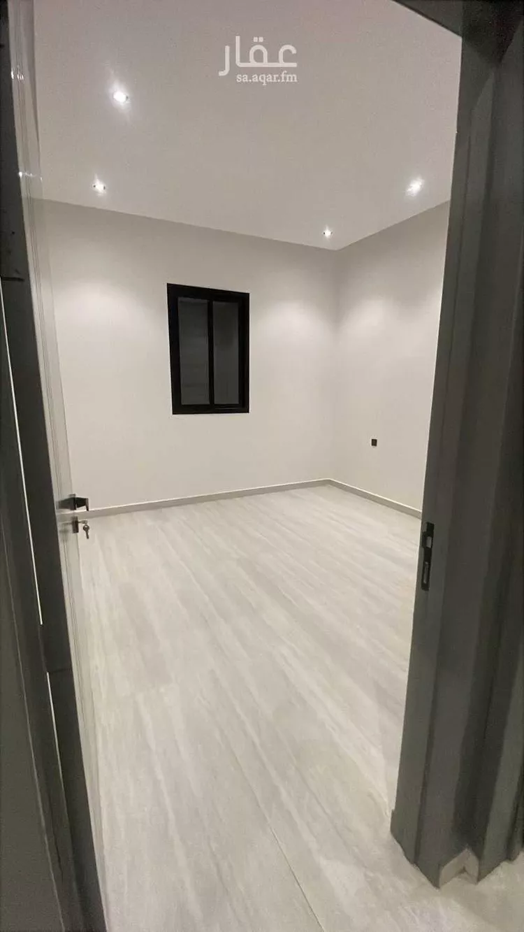Floor for Rent in Riyadh Al Janadriyah