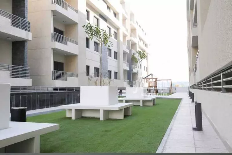 شقة للبيع في شارع القاسم بن سيار, حي البندرية, مدينة الخبر, المنطقة الشرقية