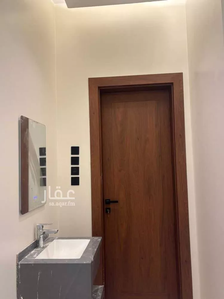 شقة للبيع في شارع مزيدة بن حواله, حي الوفاء, مدينة عنيزة, منطقة القصيم صورة 2
