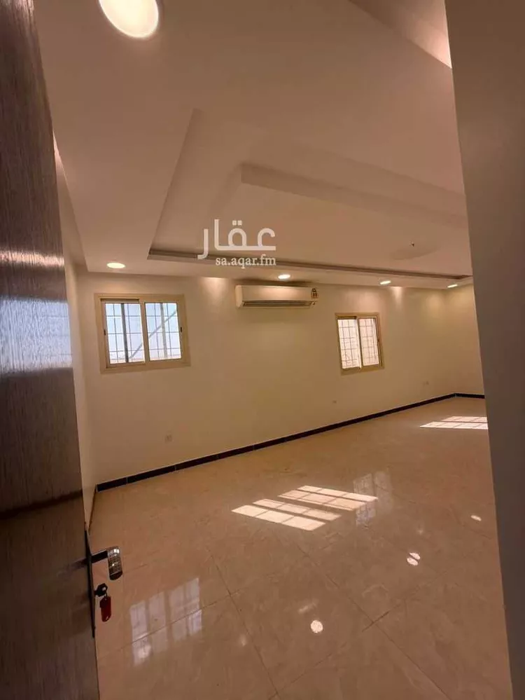 شقة للإيجار في شارع يزيد بن حصين, حي الدانة الشمالية, مدينة الظهران, المنطقة الشرقية صورة 3
