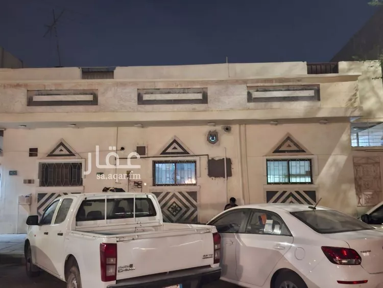 فيلا للبيع في شارع بدر, حي الثقبة, مدينة الخبر, المنطقة الشرقية صورة 2