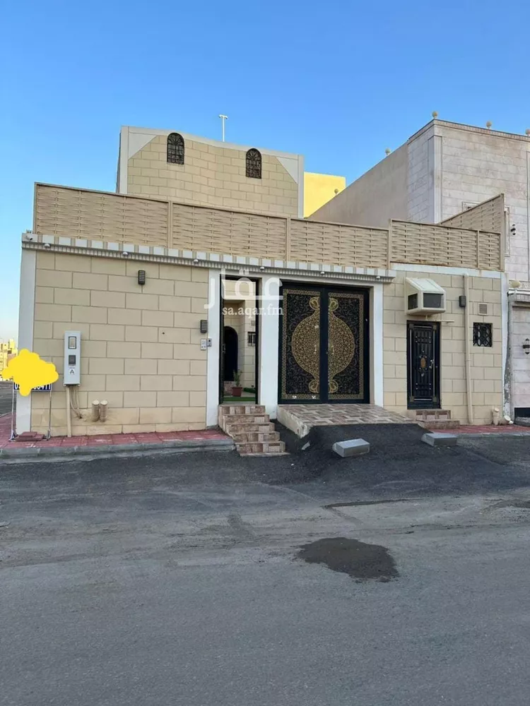 فيلا للبيع في شارع حمزة المرزوقي ابو حسين, حي الصالحية, مدينة جدة, منطقة مكة المكرمة صورة 2