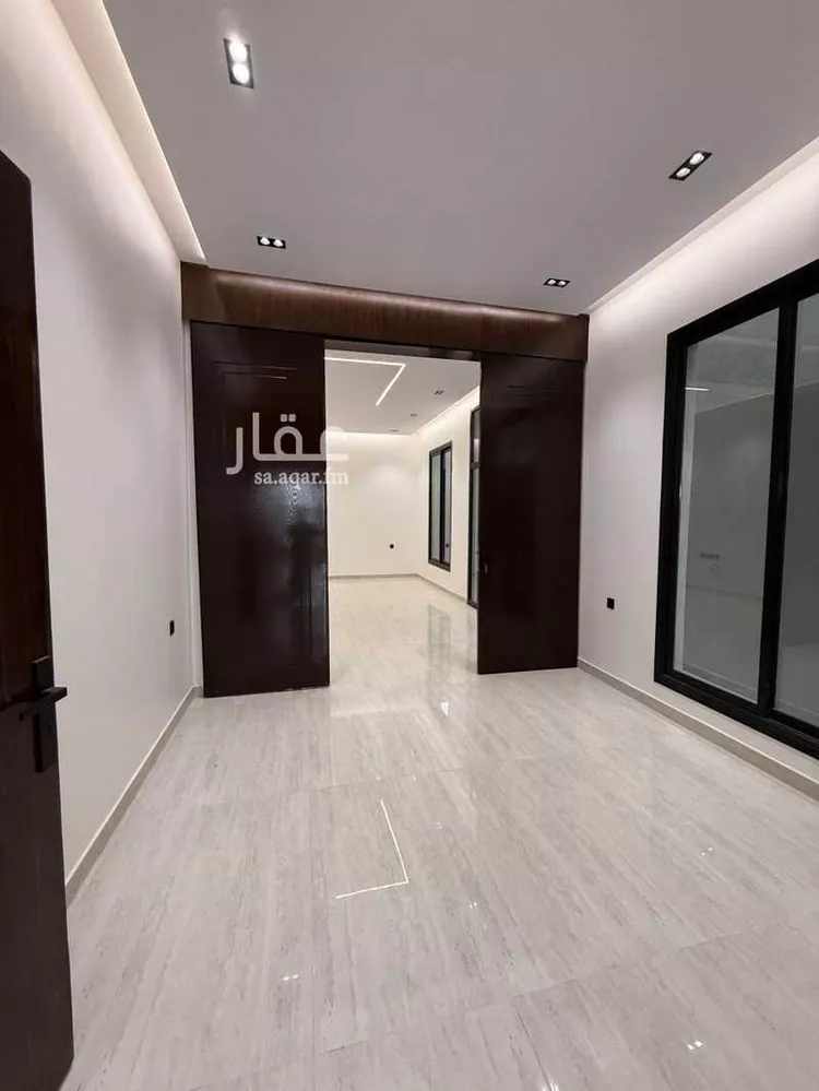 دور للبيع في شارع السلطان قابوس, حي المعيزيلة, مدينة الرياض, منطقة الرياض 9