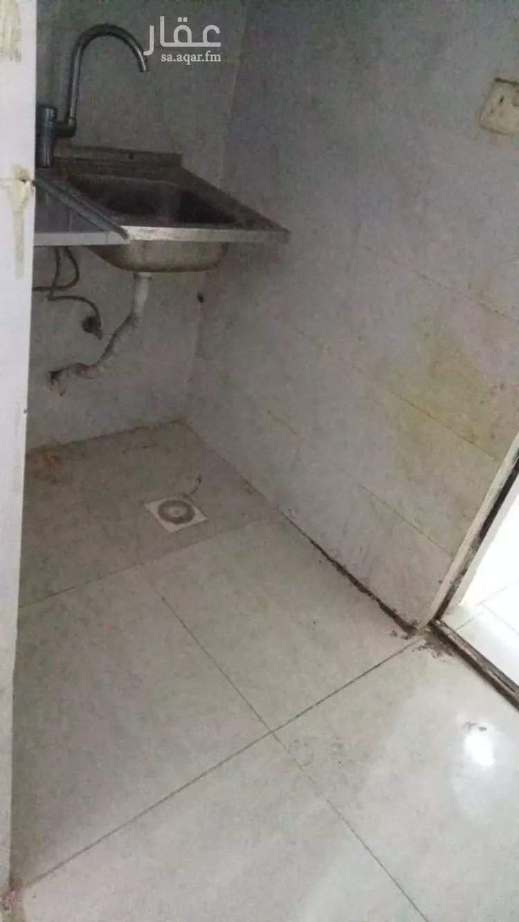 غرفة للإيجار في شارع الخماسيه ، حي النزهة ، جدة ، جدة صورة 4