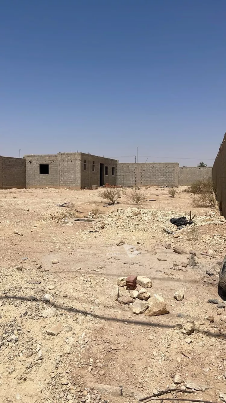 أرض للإيجار في شارع عقرباء 179 ، العيينة ، الدرعية