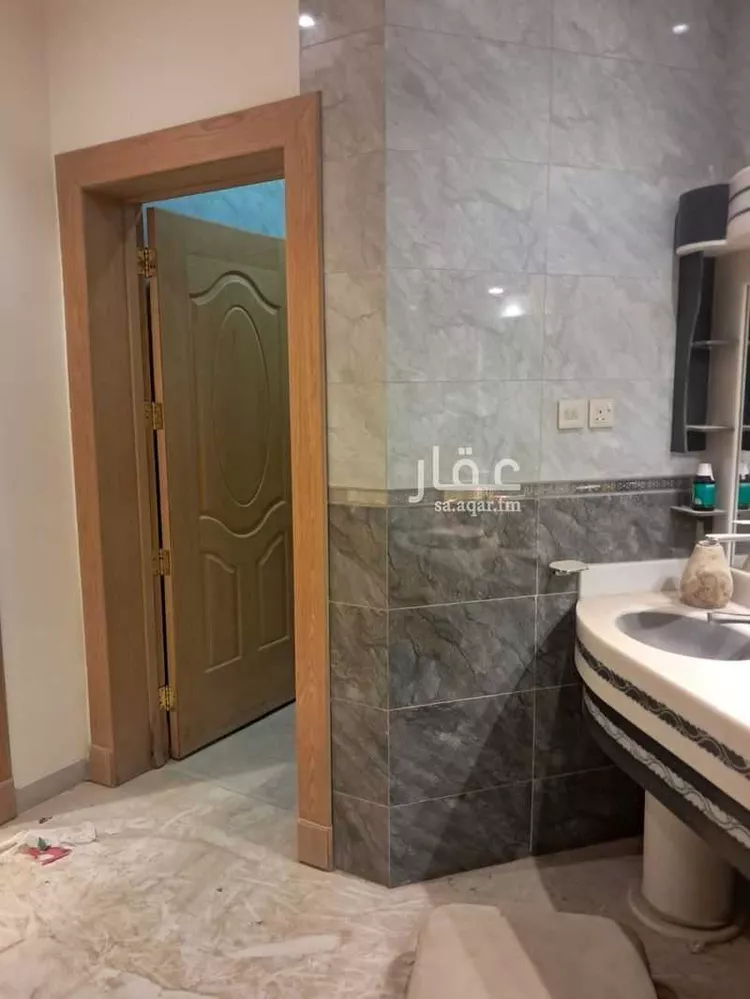 دور للإيجار في شارع عمير القطامي, حي المروج, مدينة الرياض, منطقة الرياض صورة 2