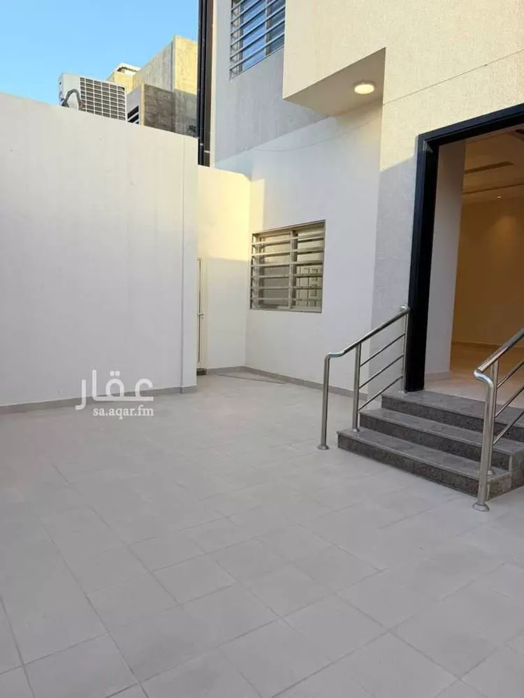 فيلا للإيجار في شارع رقم 210, حي الملقا, مدينة الرياض, منطقة الرياض صورة 2