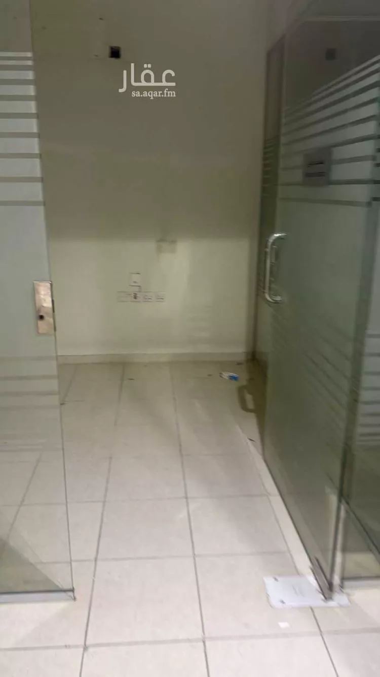 مكتب تجاري للإيجار في شارع تمير, حي المروج, مدينة الرياض, منطقة الرياض صورة 4