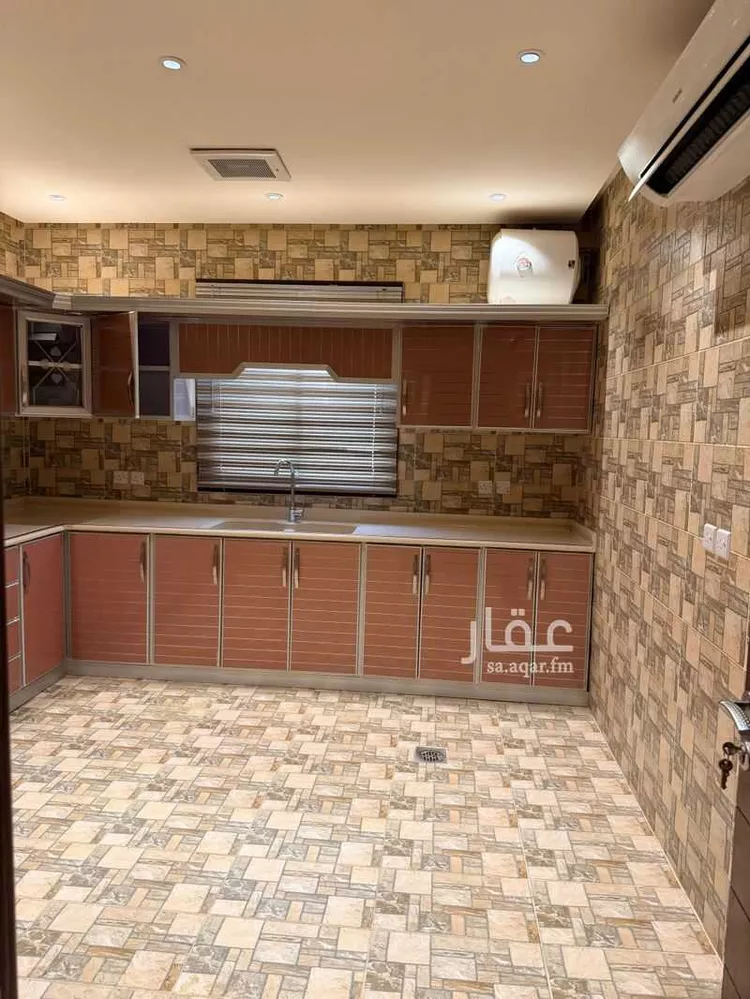 Floor for Rent in Riyadh Al Yasmin صورة 4