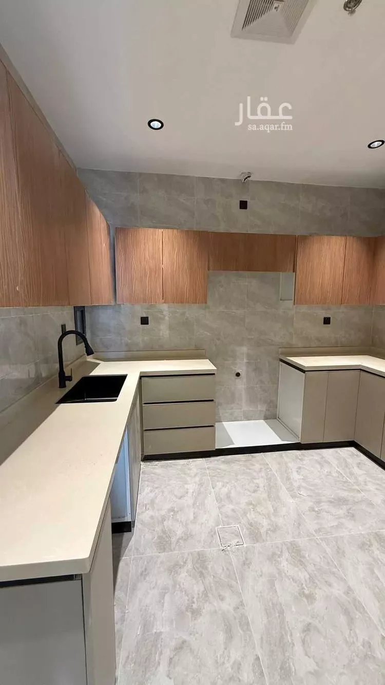 شقة للإيجار في شارع االنعيريه, حي الحمراء, مدينة الخبر, المنطقة الشرقية صورة 3