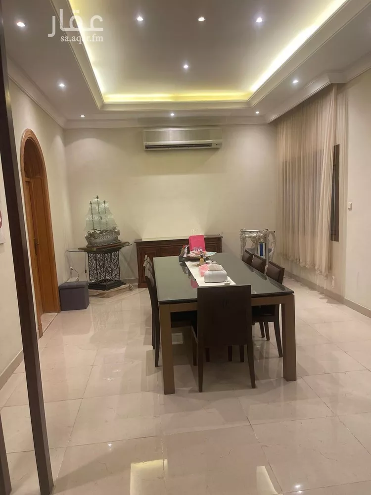 فيلا للبيع في شارع عبدالغني الميداني, حي النعيم, مدينة جدة, منطقة مكة المكرمة صورة 3