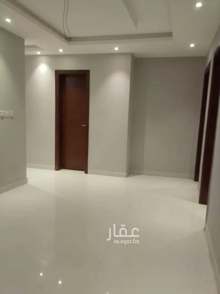 شقة للبيع في شارع علي بن أحمد الواحدي, حي مريخ, مدينة جدة, منطقة مكة المكرمة صورة 2