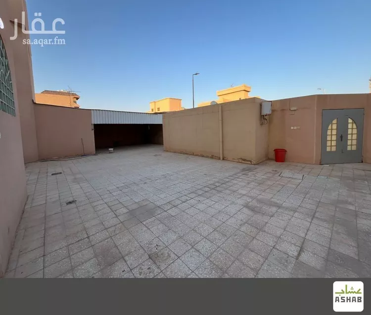 فيلا للبيع في شارع مطلق بن محمد المطيري, حي السليمانية, مدينة عنيزة, منطقة القصيم صورة 3