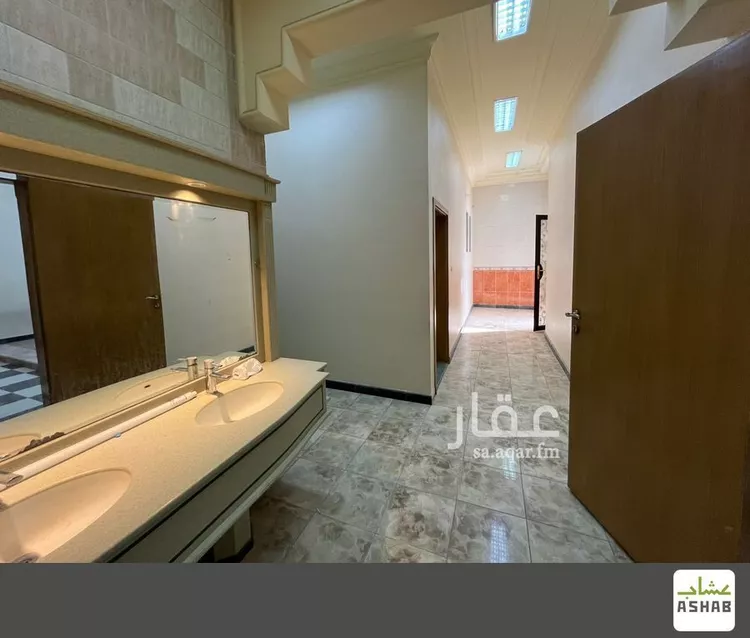 فيلا للإيجار في شارع العزياني, حي القادسية, مدينة بريدة, منطقة القصيم صورة 4