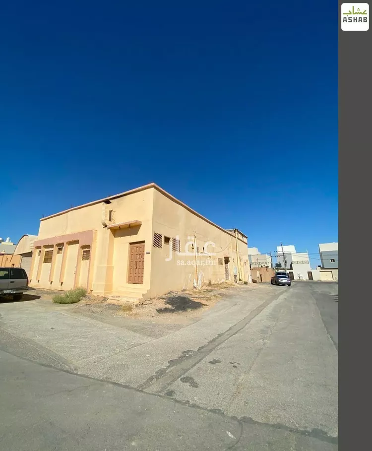 فيلا للبيع في شارع ابن إياس الكناني, حي الشقة, مدينة بريدة, منطقة القصيم صورة 2