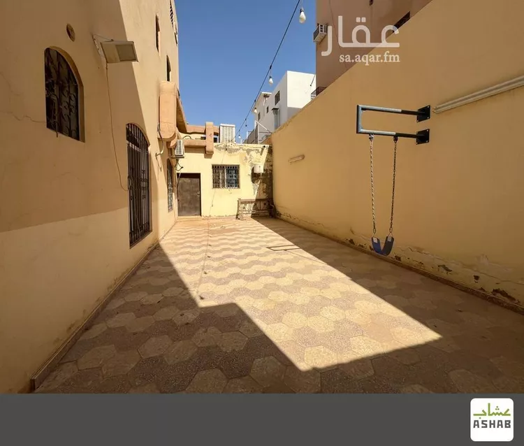 فيلا للبيع في شارع مطلق بن صالح, حي الريان, مدينة بريده, منطقة القصيم صورة 3